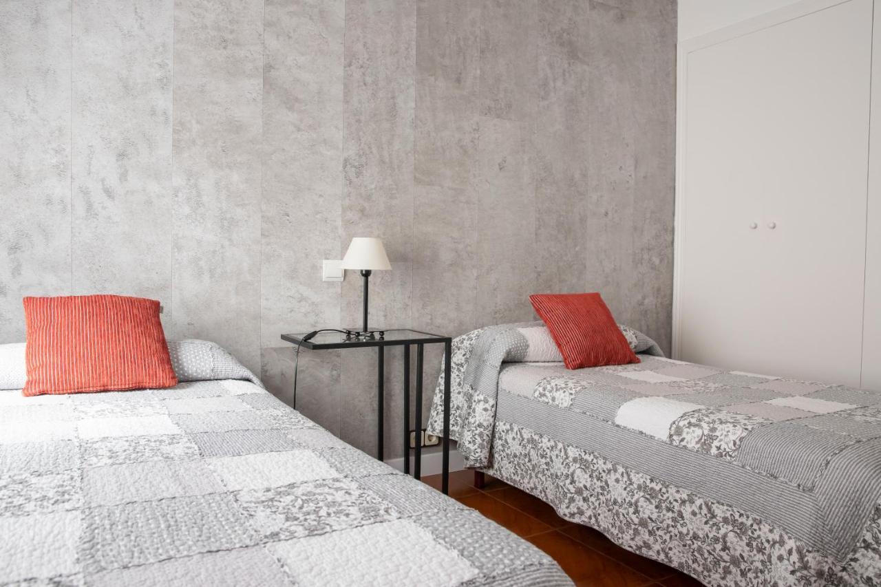 Hostal Tokio Madrid Exterior photo